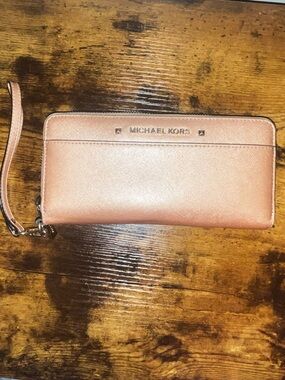 Michael Kors Metallic Rose Gold Wristlet Wallet